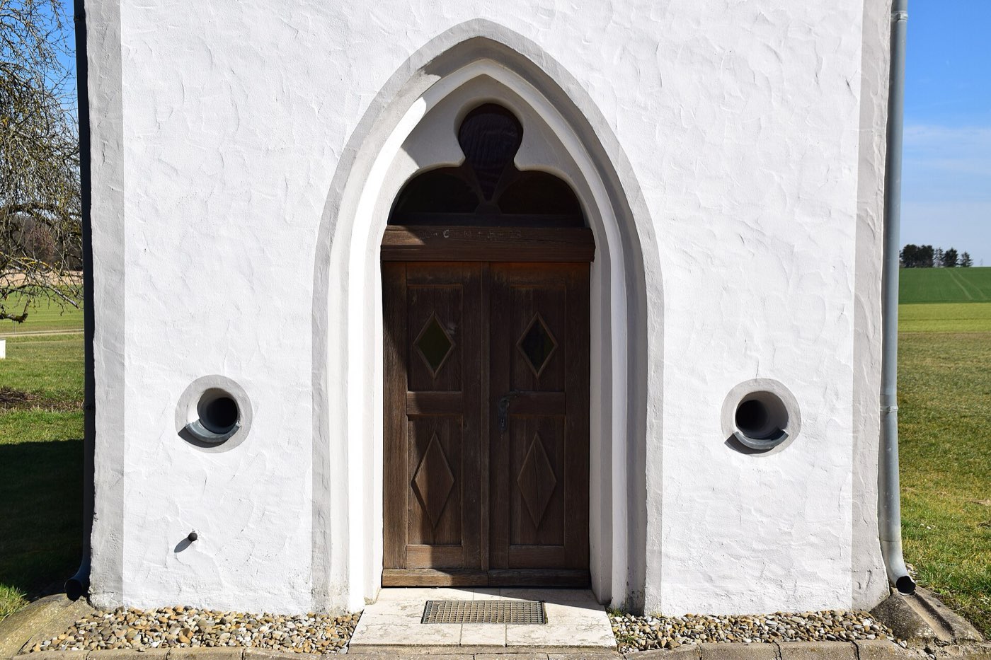 Das Portal der Kapelle